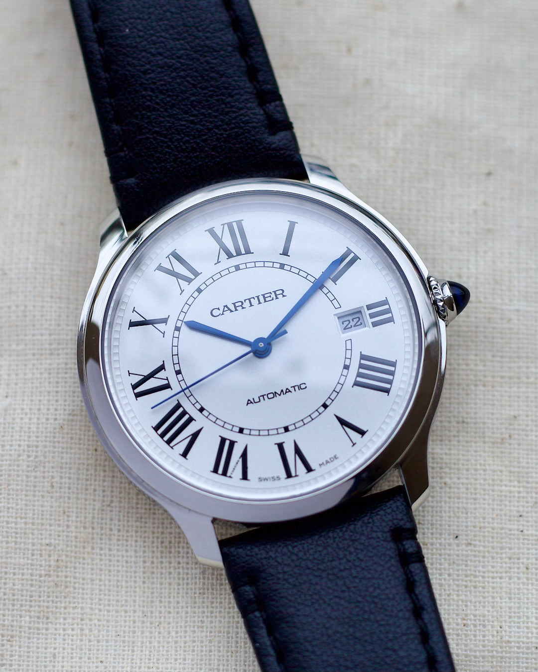 2023 CAERTIER RONDE MUST DE CARTIER WATCH Ref. WSRN0032 40mm