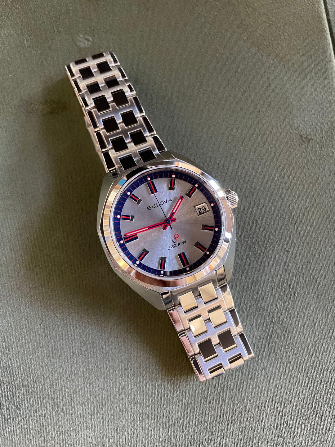 2023 BULOVA 1973 JET STAR 96K112 40MM – Mimo's JW