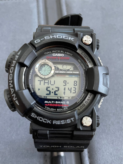 Digital plastic wristwatch