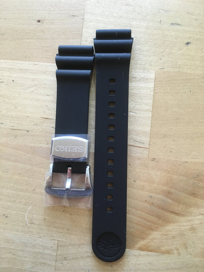 black wrist watch silicon strap