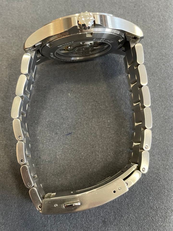 2022 HAMILTON KHAKI KING AUTO H64455133 40mm – Mimo's JW