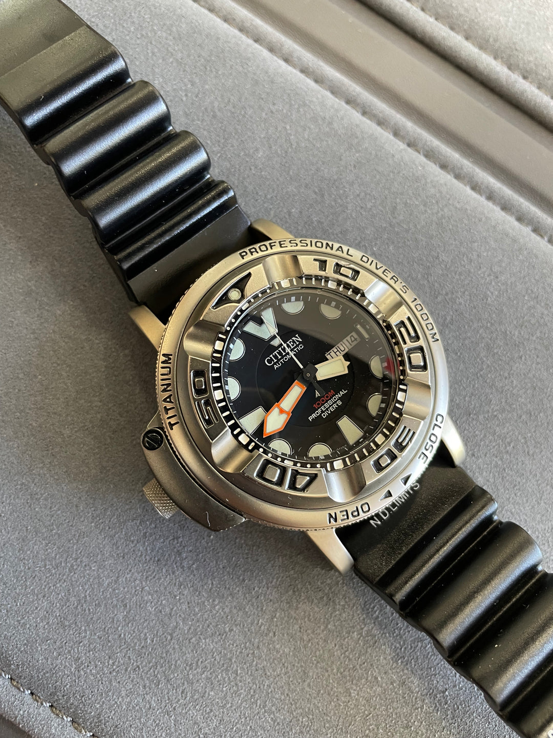 2000 s Citizen NH6931 006E Titanium 1000m Professional 55mm Mimo s JW