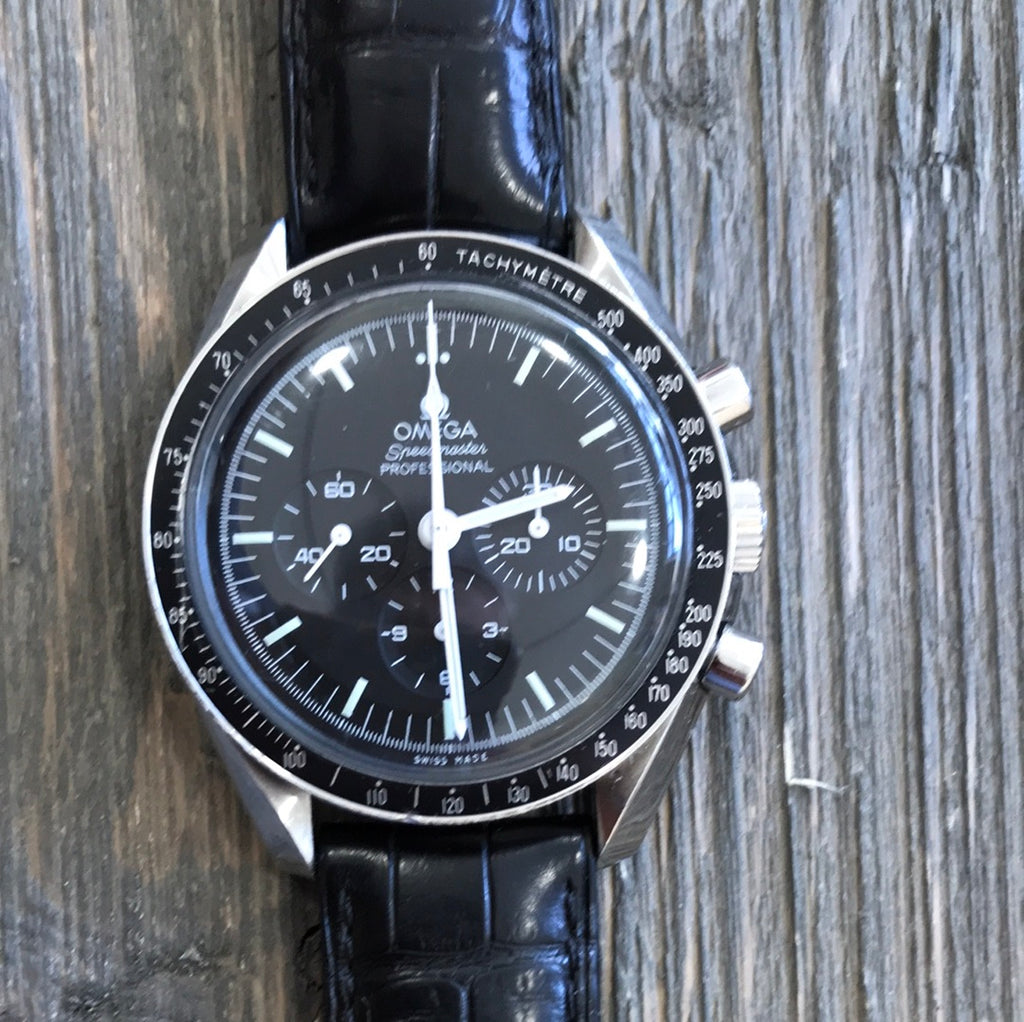 Omega speedmaster professional 2018 hotsell